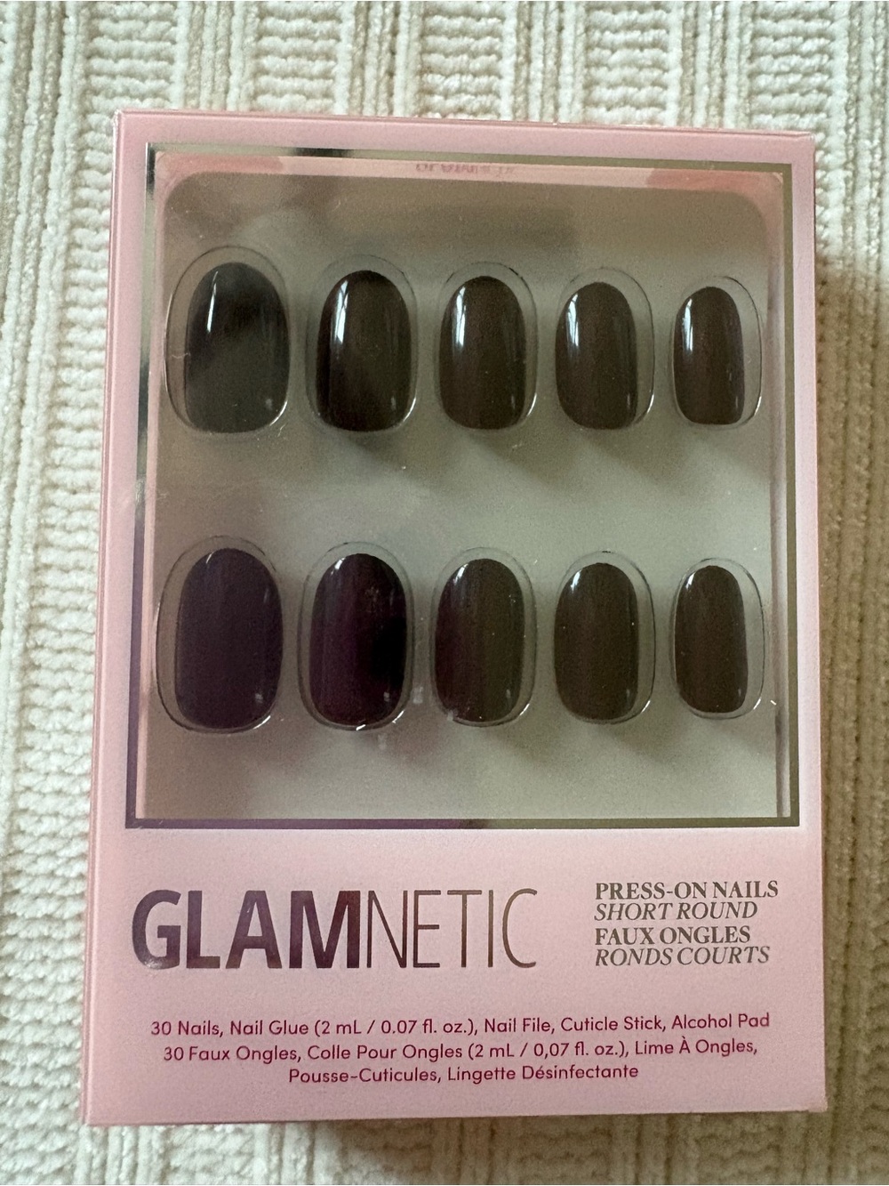 New GLAMnetic Press-On Nails — Dark Brown